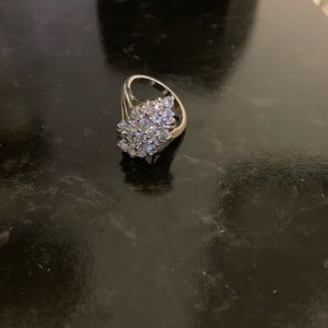 925 Silver Oval CZ Cluster Ring Size 7.00